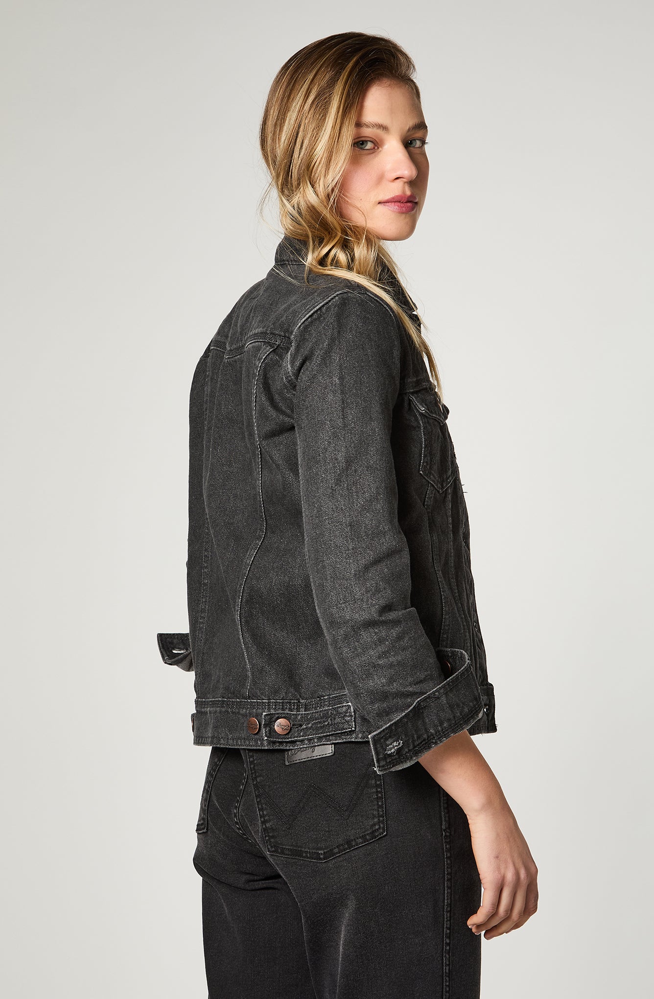 Chaqueta Mujer Authentic Black