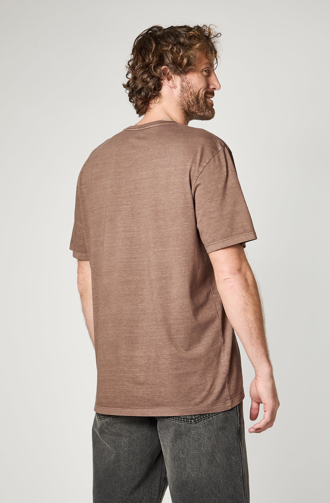 Polera Hombre Graphic Tee