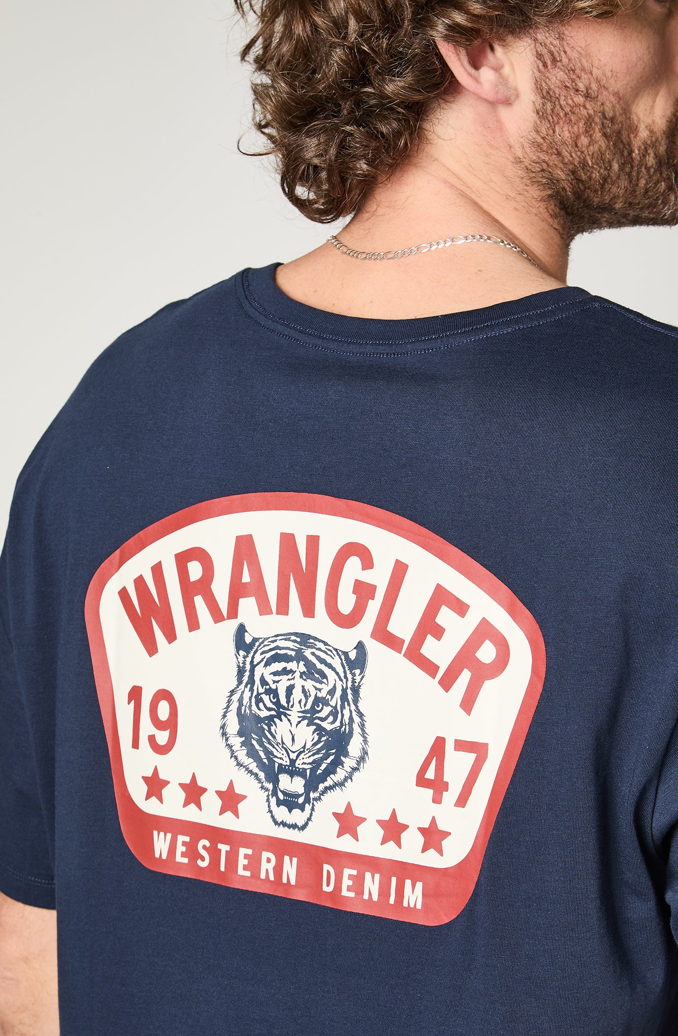 Polera Hombre Graphic Tee Navy