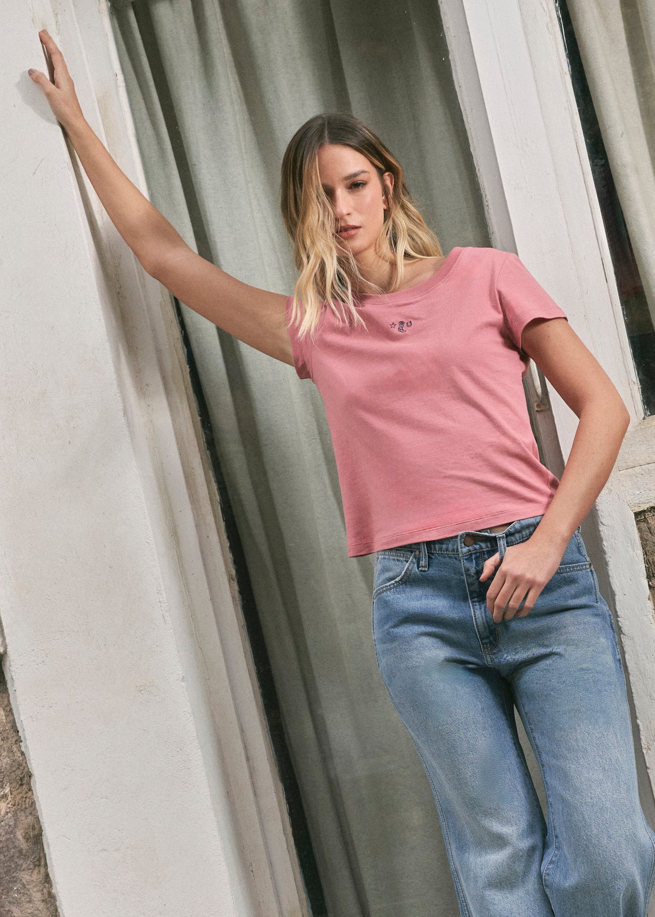 Polera Mujer Crop Manga Corta Regular Fit 100% Cotton Rosado