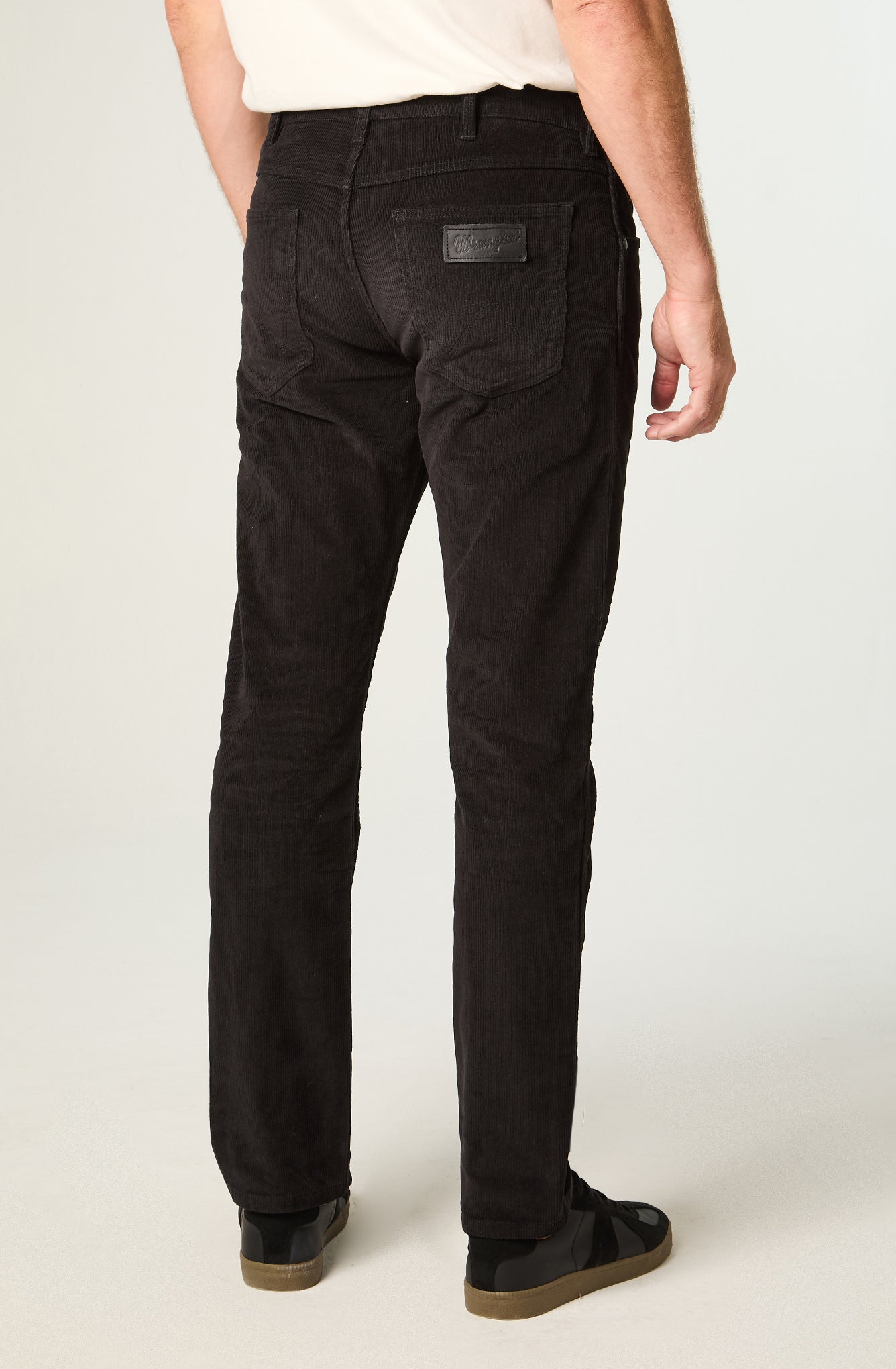 Pantalon Hombre Greensboro Cotele Straight Negro
