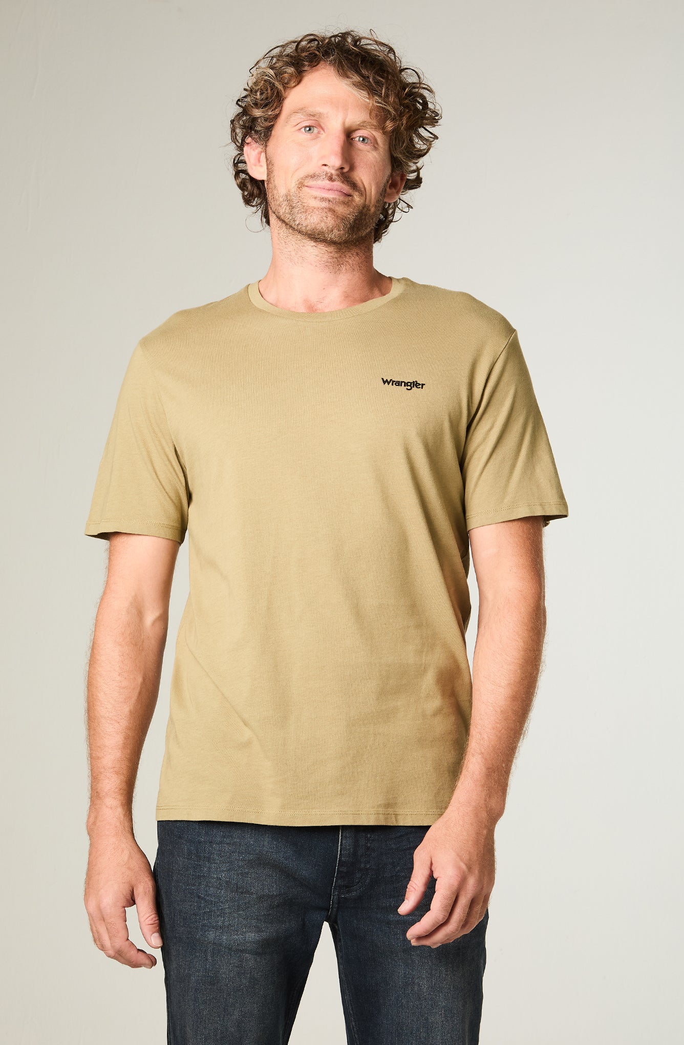 Polera Hombre Graphic Regular Verde Militar