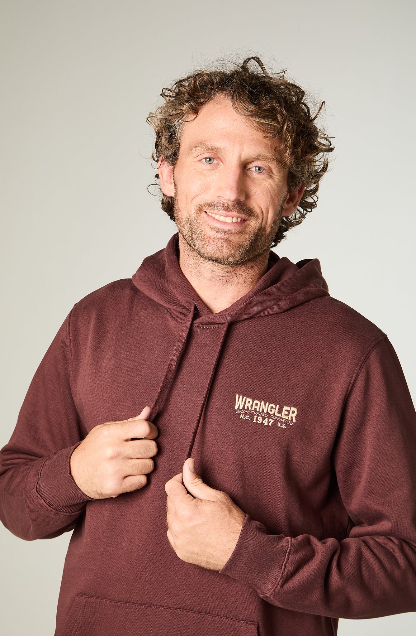 Polerón Hombre Regular Fit Hoodie Brown Vintage– Wrangler