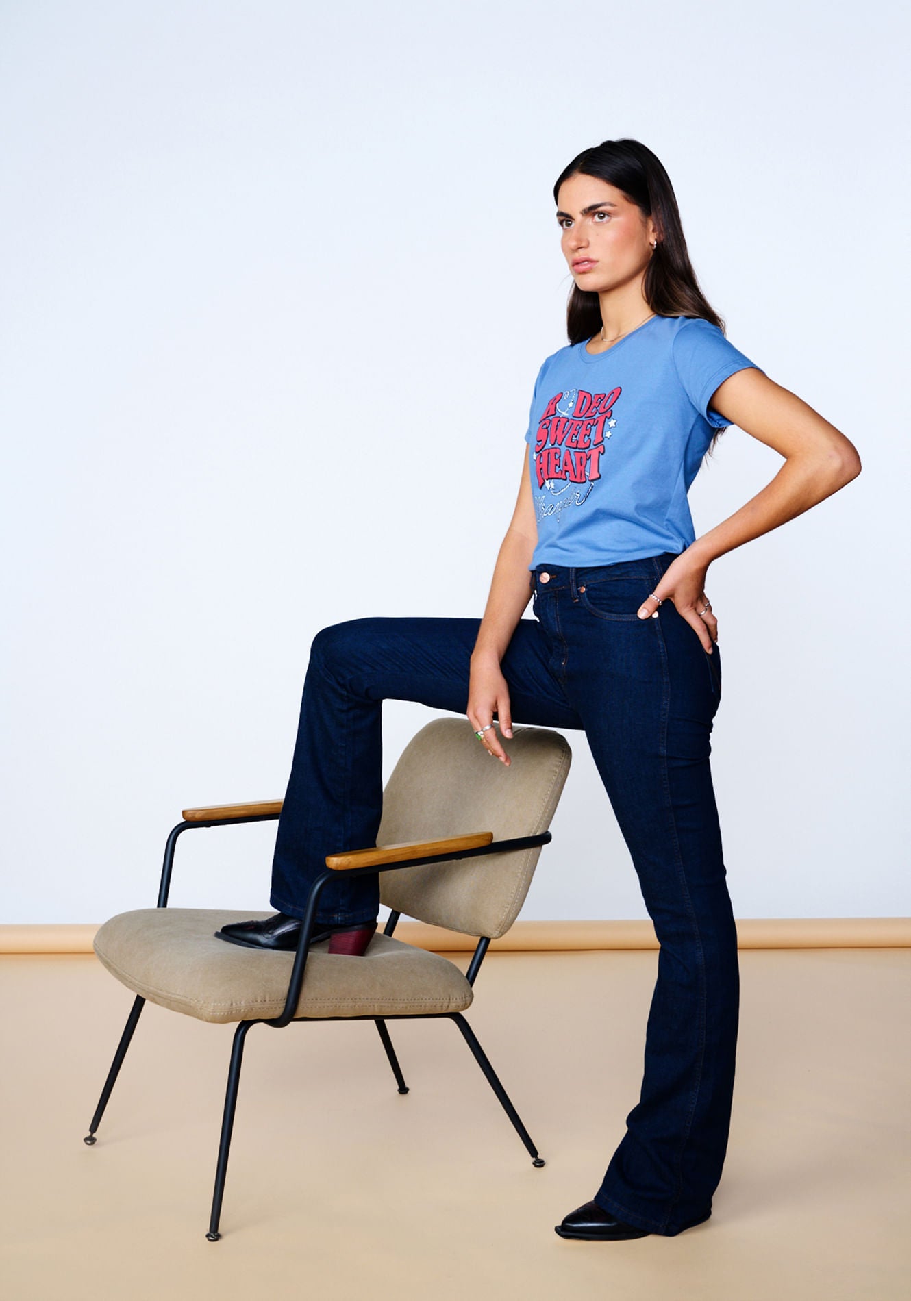 Jeans Tiro Alto Lycra Flare Azul Oscuro