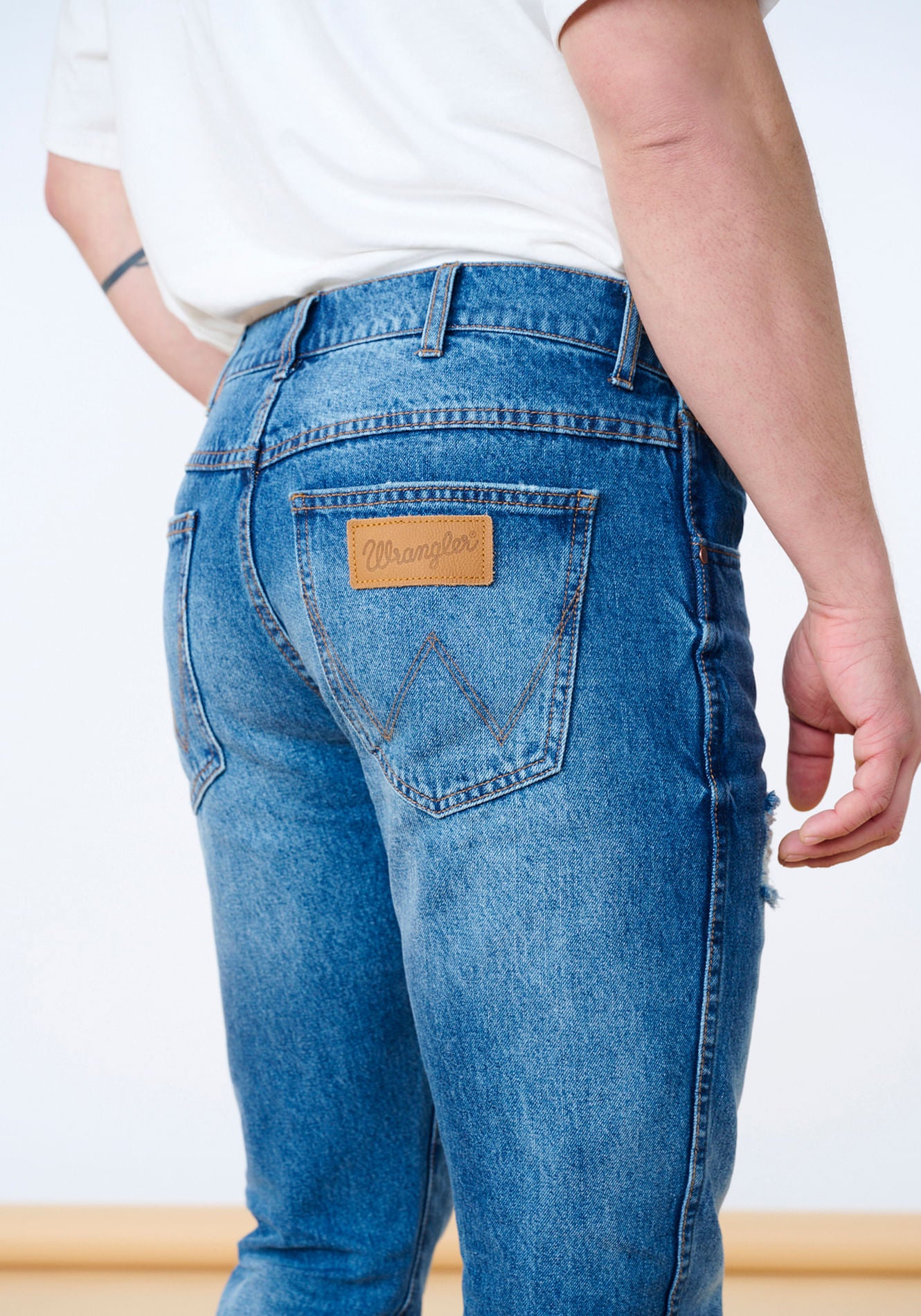 Jeans Larston Slim Tapered Fit Stone