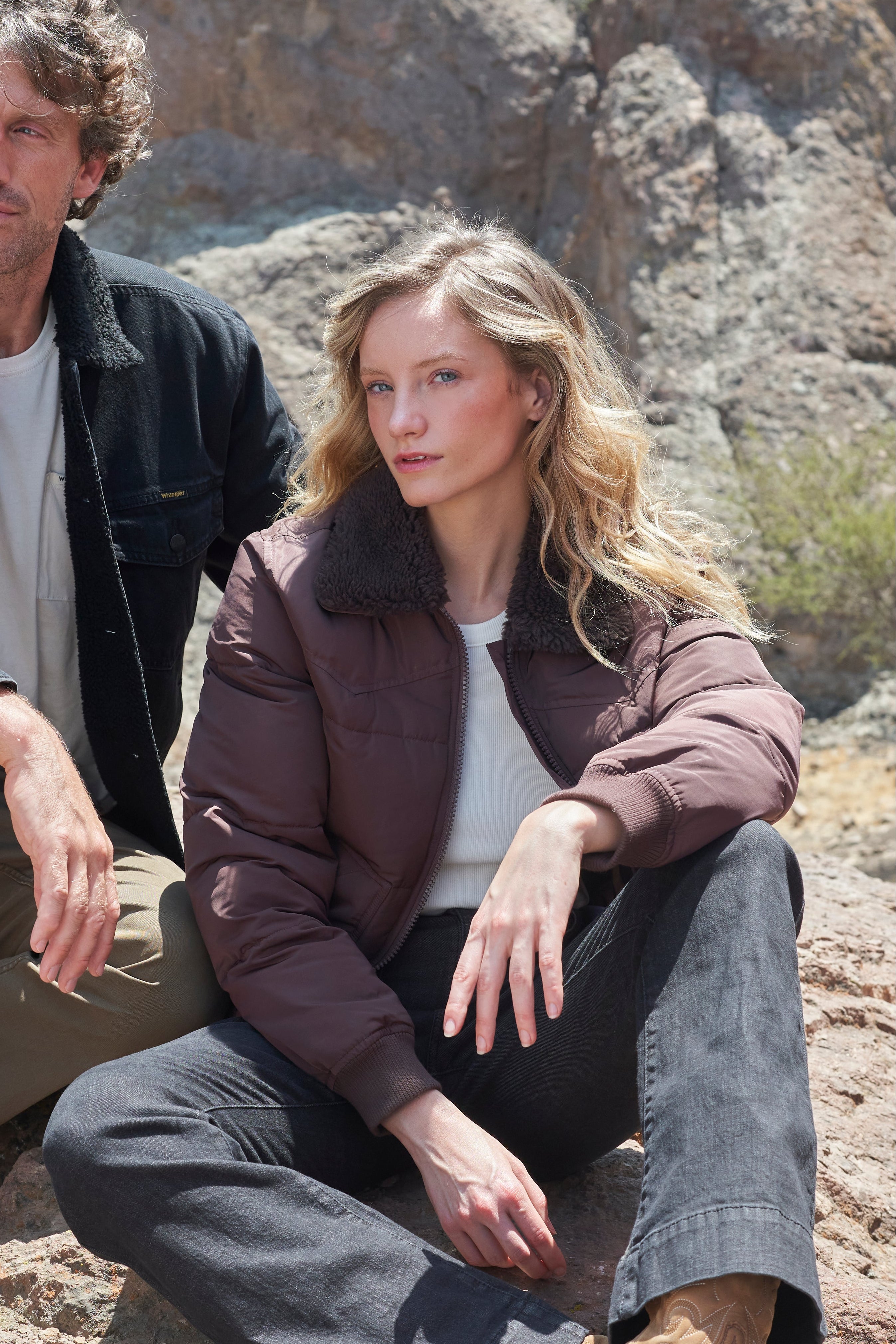 Chaqueta Mujer Western Puffer Regular Café