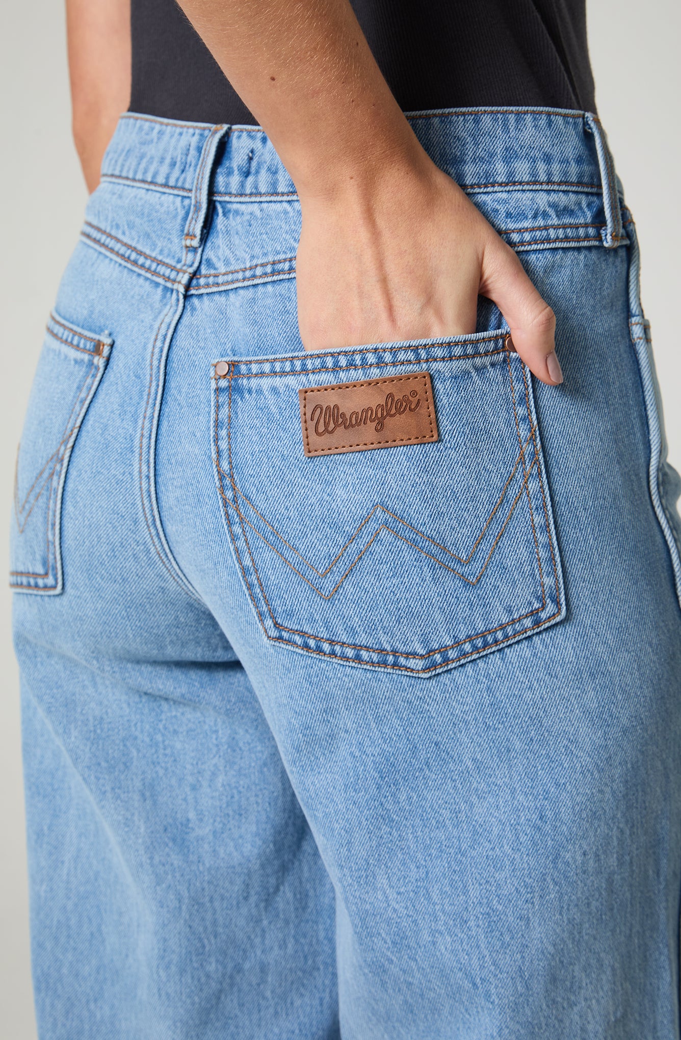 Jeans Mujer World Wide Relaxed Fit Azul Claro