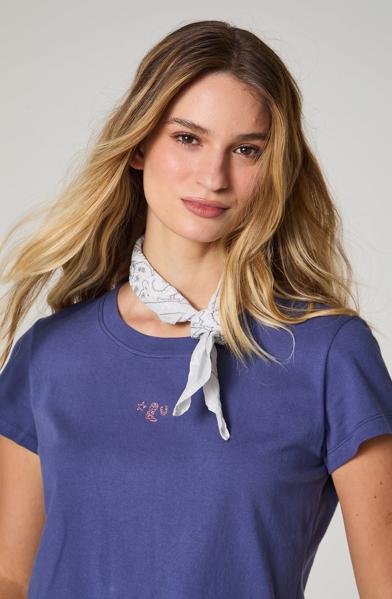 Polera Mujer Crop Manga Corta Regular Fit 100% Cotton Azul