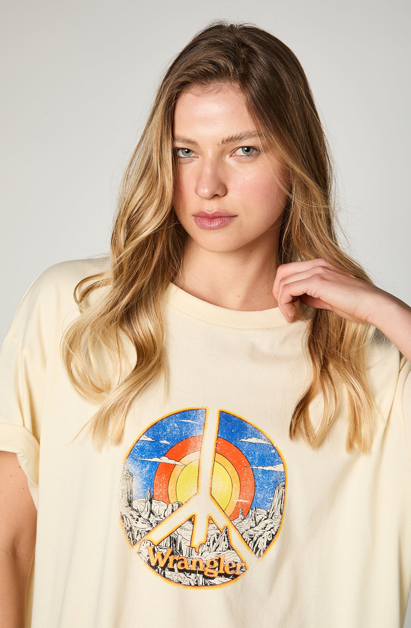 Polera Mujer Peace Beige
