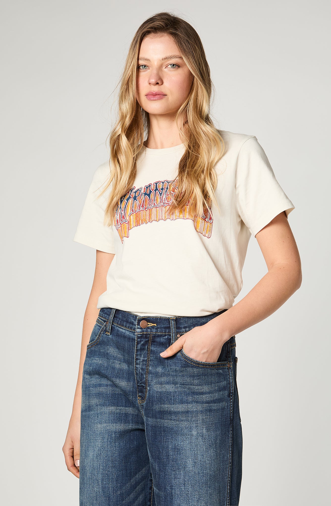 Polera Mujer Graphic Tee Vintage White