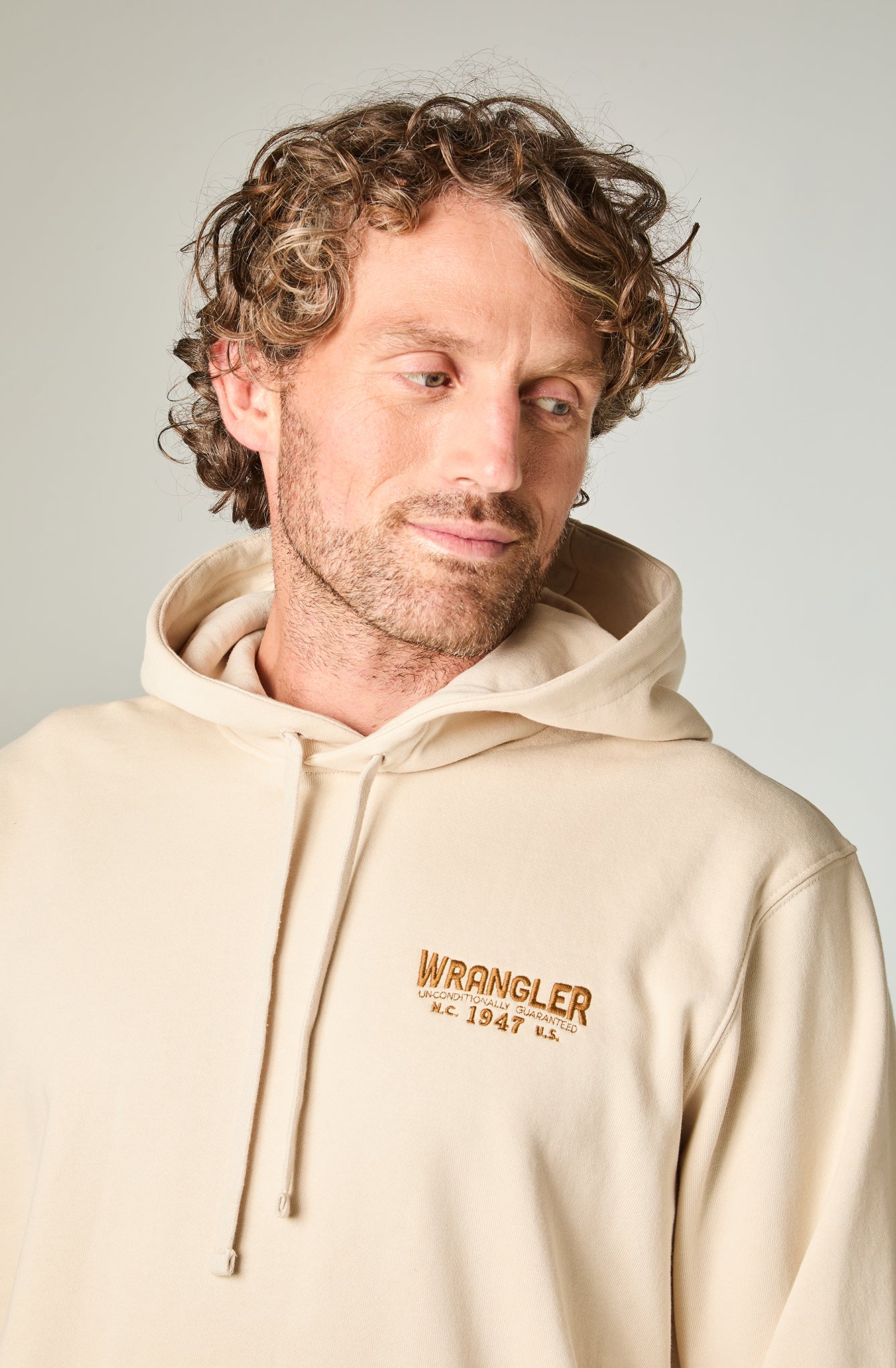 Polerón Hombre Regular Fit Hoodie Vintage White