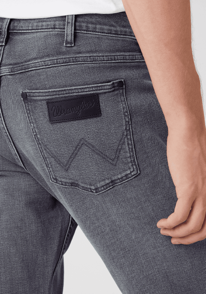 Jeans Hombre Greensboro Regular Straight Fit Ebony Shy