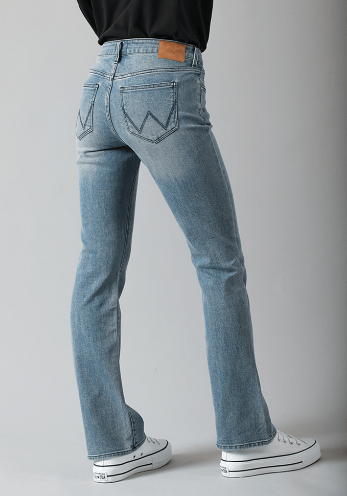 Jeans Mujer Bootcut Fit We Care Gold Star