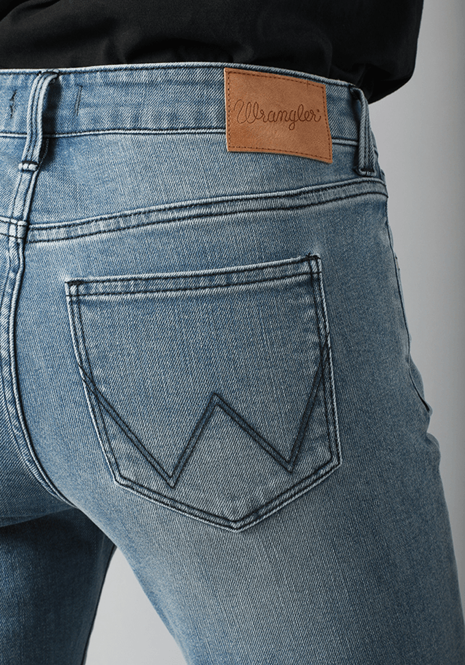 Jeans Mujer Bootcut Fit We Care Gold Star