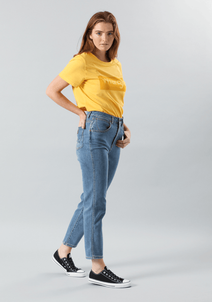 Jeans Mujer Tiro Alto Mom Fit We Care Static Stone