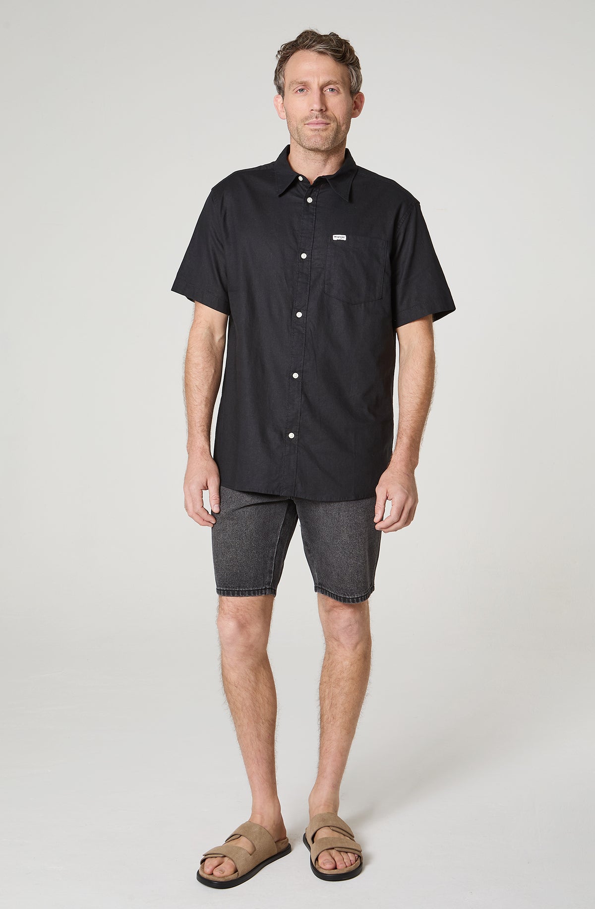 Camisa Hombre Manga Corta Lino 1 Bolsillo Regular Fit Negro