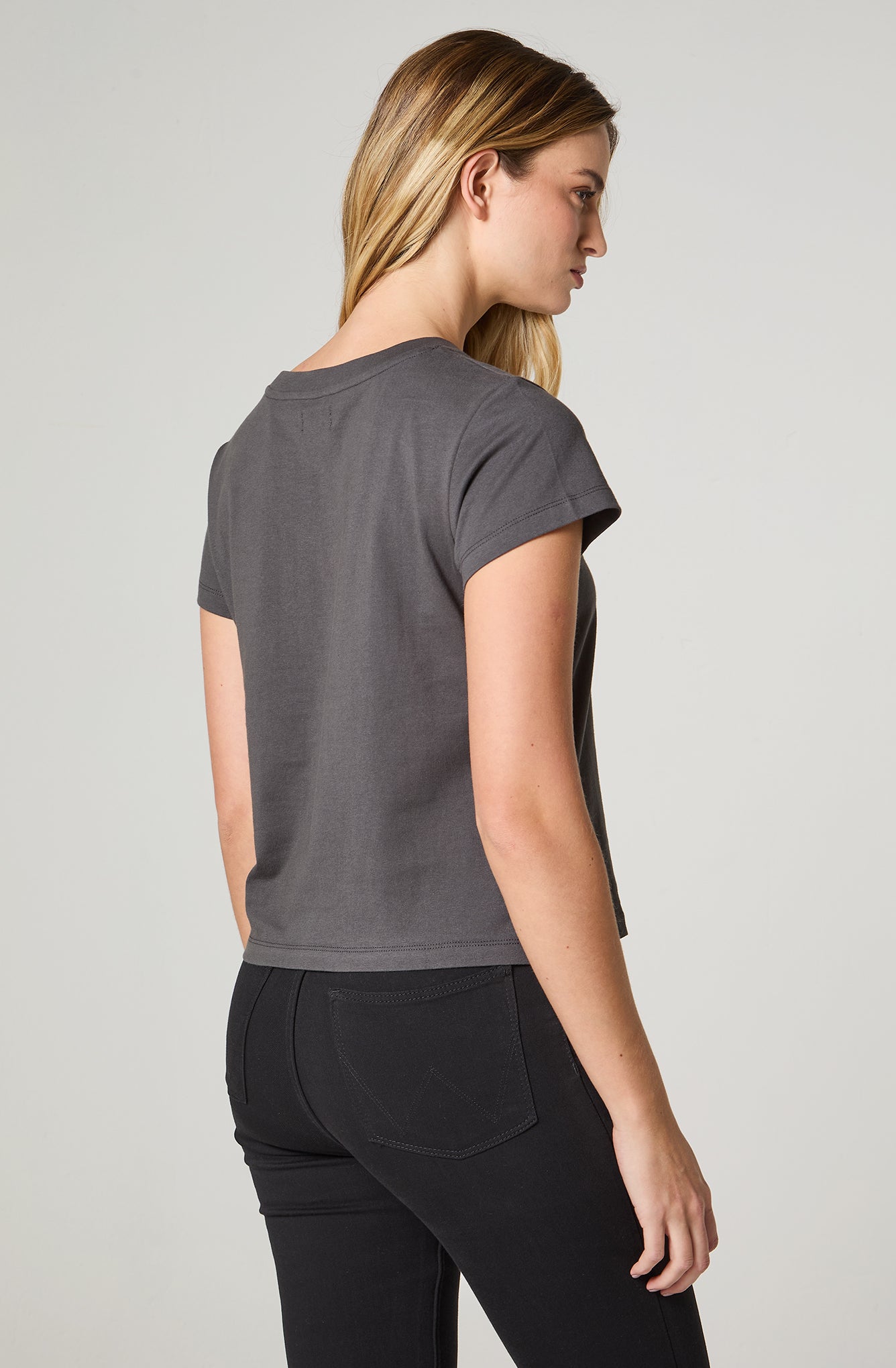 Polera Mujer Manga Corta Crop Regular Fit 100% Cotton Negro