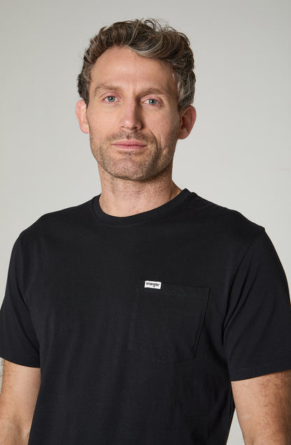 Polera Hombre Cuello Redondo Con Bolsillo Regular Fit Negro