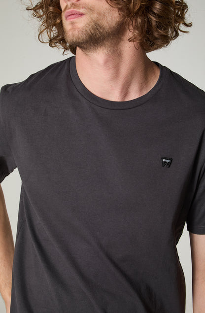 Polera Hombre Patch Regular Fit Negro