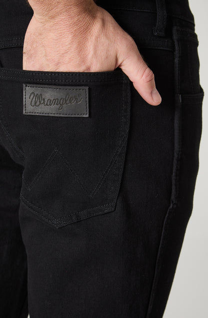 Jeans Hombre Larston Slim Tapered Negro